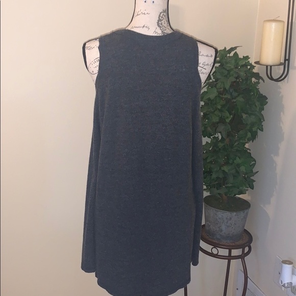Lauren Moshi Aqua X Cold Shoulder Top - Picture 5 of 10